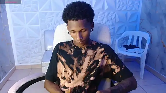 Snapshot of ManSant chatting on 05.15.26 ManSant online show from 05.15.26