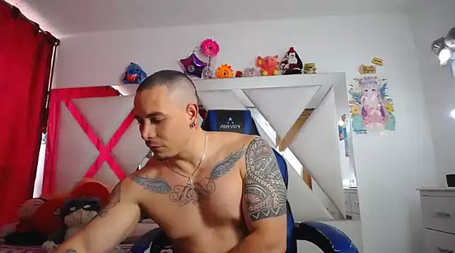 Snapshot of jakson_hot chatting on 12.20.24 jakson hot online show from 12.20.24
