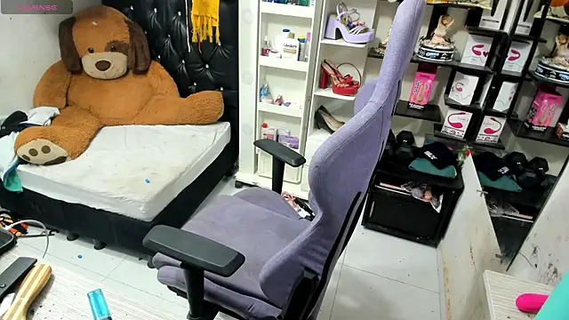 allsson queen online show from 09.17.25