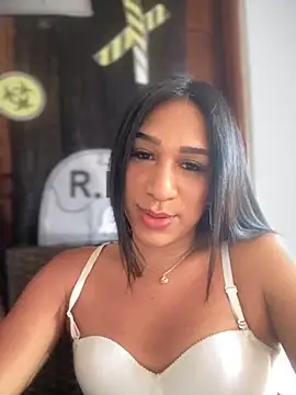 Snapshot of Ashly_Miller chatting on 11.01.25 Ashly Miller online show from 11.01.25