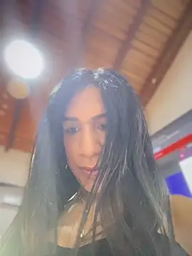 Snapshot of Ashly_Miller chatting on 11.17.25 Ashly Miller online show from 11.17.25