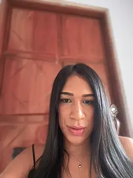 Snapshot of Ashly_Miller chatting on 11.21.25 Ashly Miller online show from 11.21.25