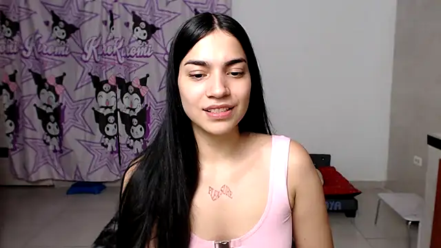 Snapshot of zendayasexxx chatting on 12.04.25 zendayasexxx online show from 12.04.25