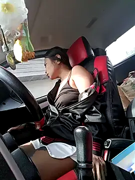 KinkyKit May online show from 12.09.24