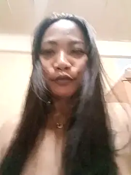 KinkyKit May online show from 11.17.25