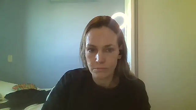 Annylove1 online show from 10.23.25