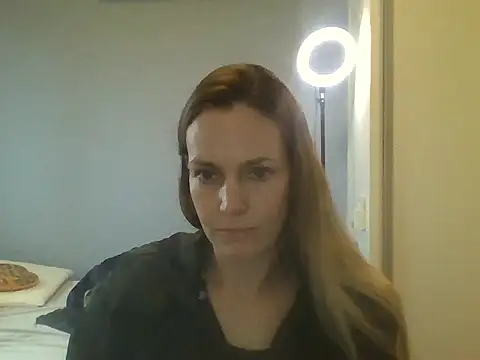 Annylove1 online show from 10.30.25