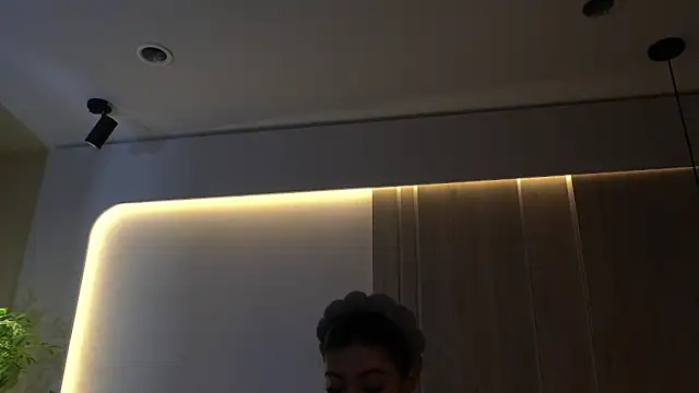 KalaBeckett  online show from 03.30.26