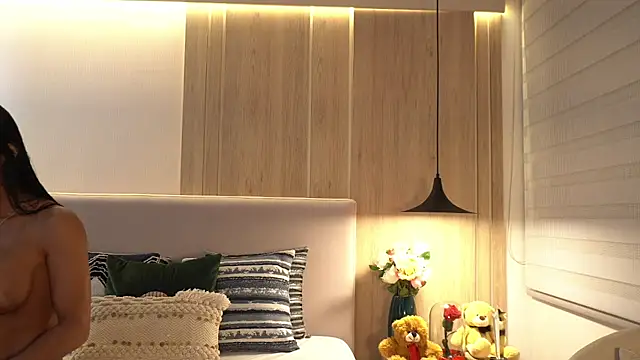 KalaBeckett  online show from 04.02.26