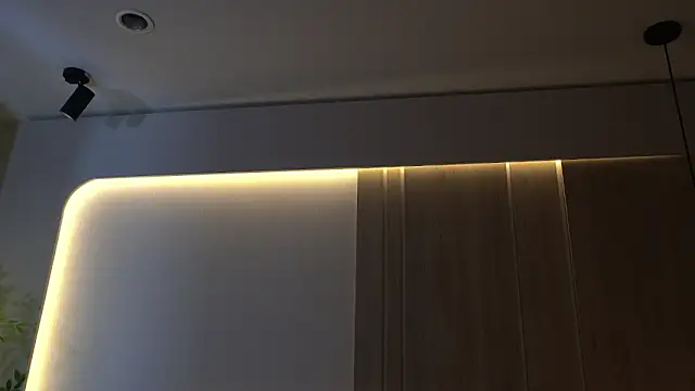 KalaBeckett  online show from 04.10.26