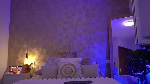 Snapshot of KalaBeckett_ chatting on 07.10.26 KalaBeckett online show from 07.10.26