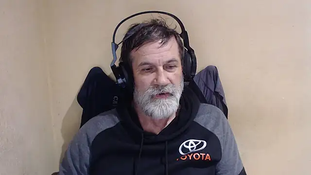 AlexNudo online show from 10.22.25