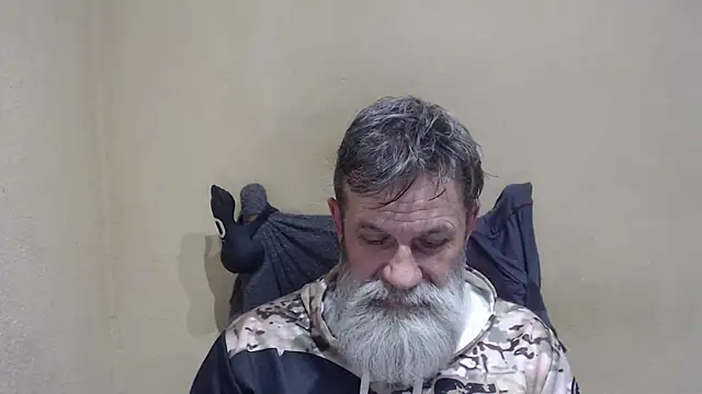 Snapshot of AlexNudo chatting on 04.25.26 AlexNudo online show from 04.25.26
