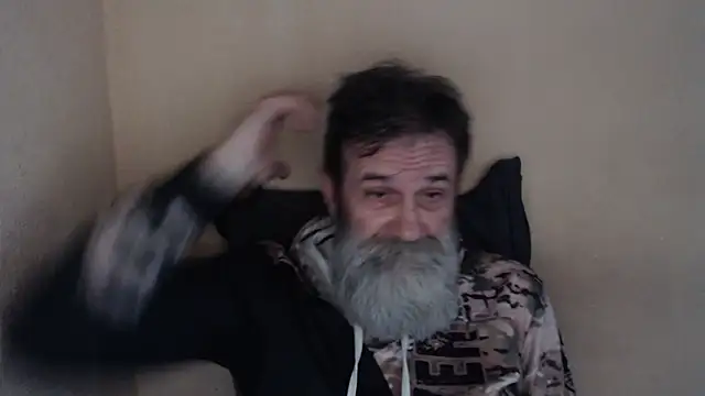 Snapshot of AlexNudo chatting on 05.26.26 AlexNudo online show from 05.26.26
