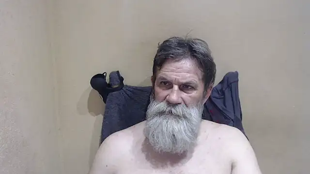 Snapshot of AlexNudo chatting on 06.02.26 AlexNudo online show from 06.02.26