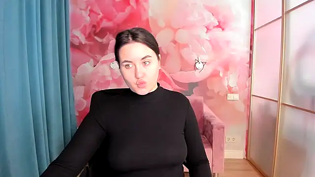 Roxie Bradley online show from 12.28.24