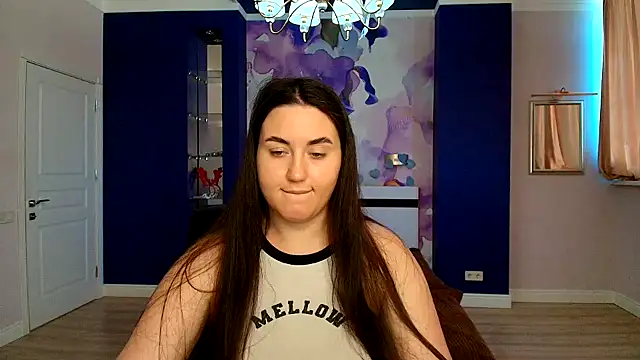 Roxie Bradley online show from 01.02.25