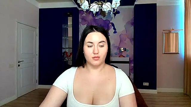 Roxie Bradley online show from 03.08.25