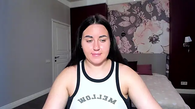 Roxie Bradley online show from 09.09.25