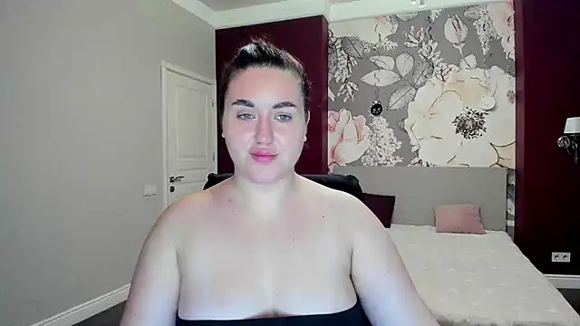 Roxie Bradley online show from 11.28.25