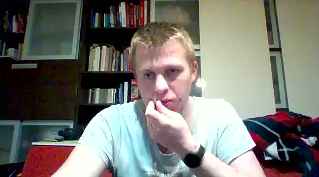 Snapshot of Matttthees chatting on 12.23.24 Matttthees online show from 12.23.24