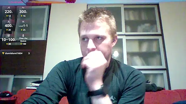 Snapshot of Matttthees chatting on 12.31.24 Matttthees online show from 12.31.24
