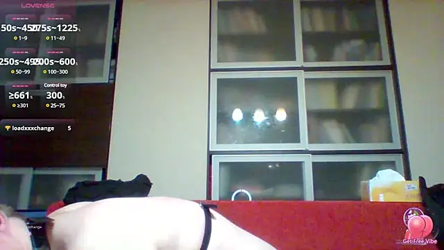 Snapshot of Matttthees chatting on 01.10.25 Matttthees online show from 01.10.25