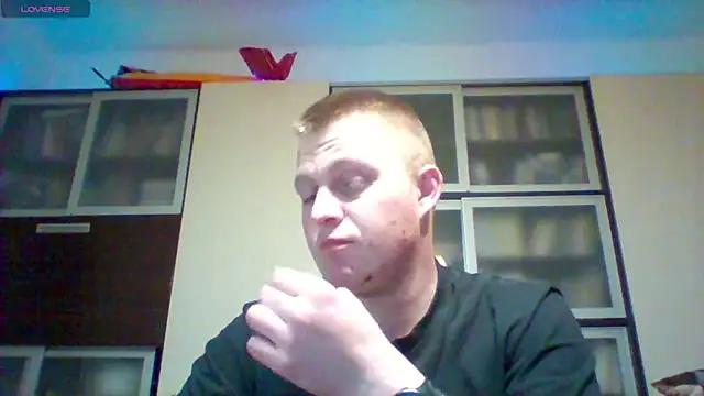Snapshot of Matttthees chatting on 01.28.25 Matttthees online show from 01.28.25