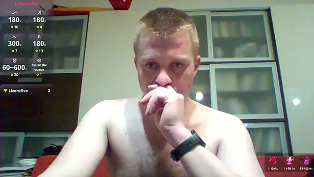 Snapshot of Matttthees chatting on 02.05.25 Matttthees online show from 02.05.25