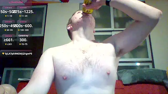 Snapshot of Matttthees chatting on 02.24.25 Matttthees online show from 02.24.25