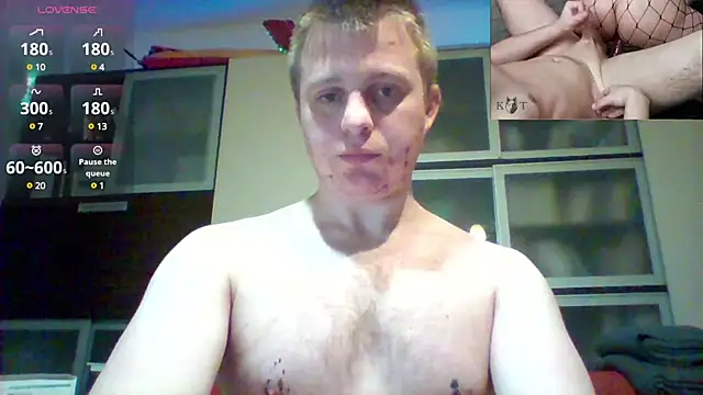 Snapshot of Matttthees chatting on 02.28.25 Matttthees online show from 02.28.25