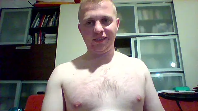Snapshot of Matttthees chatting on 03.10.25 Matttthees online show from 03.10.25