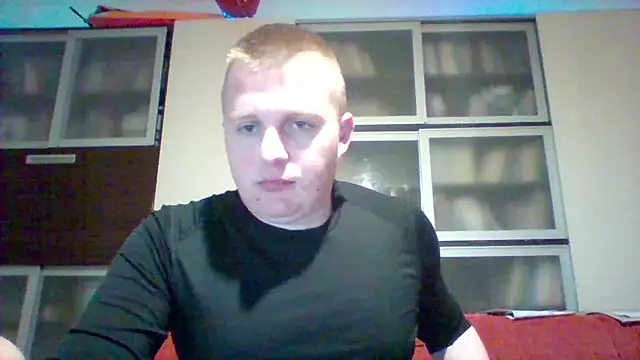 Snapshot of Matttthees chatting on 03.18.25 Matttthees online show from 03.18.25