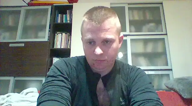 Snapshot of Matttthees chatting on 03.19.25 Matttthees online show from 03.19.25