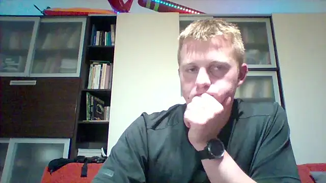 Snapshot of Matttthees chatting on 09.12.25 Matttthees online show from 09.12.25