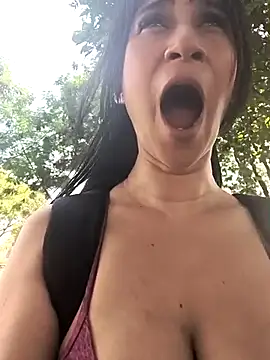 lady-rosse online show from 02.28.25