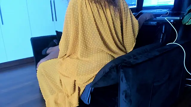 Snapshot of naughty_bigass chatting on 04.09.26 naughty bigass online show from 04.09.26