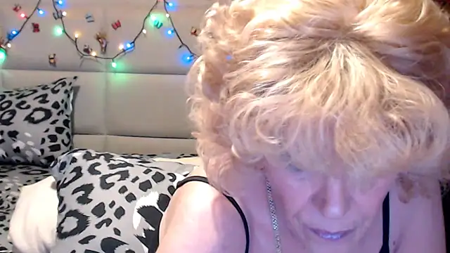 HappyWomanOn online show from 04.20.26