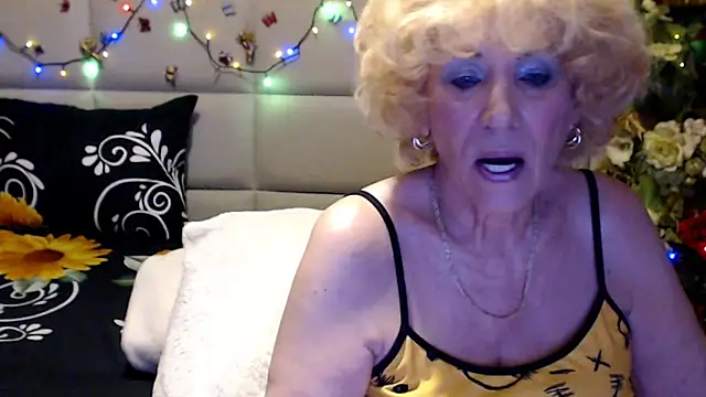 HappyWomanOn online show from 05.21.26