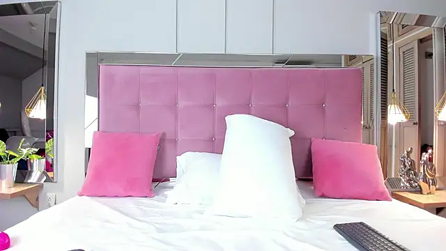 Ahincale online show from 10.18.25