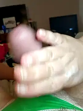 Snapshot of begood4daddy2day chatting on 02.17.26 begood4daddy2day online show from 02.17.26