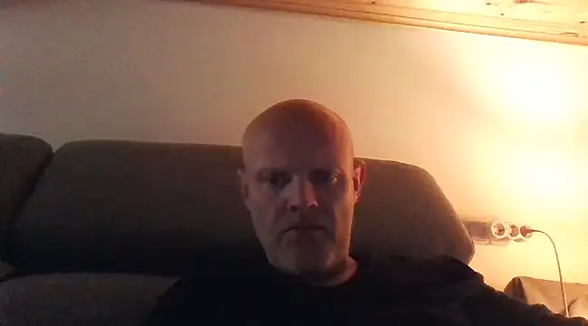 davigochi77bcn online show from 02.25.25