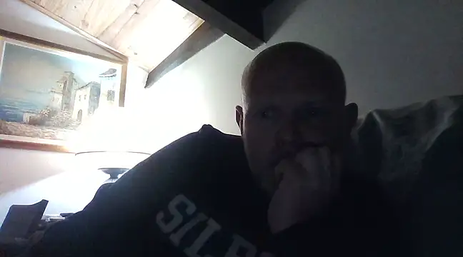 davigochi77bcn online show from 03.16.25