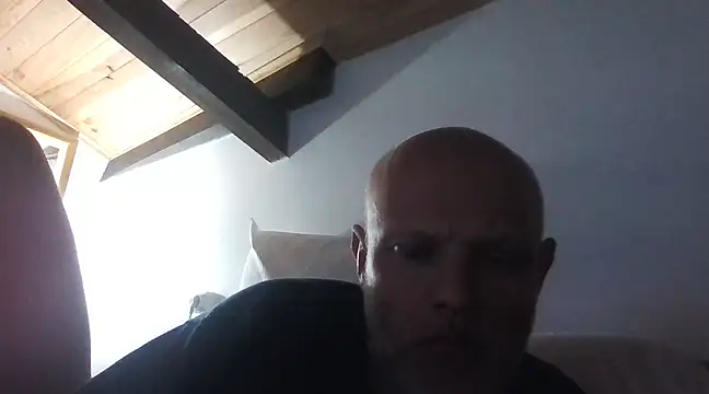 davigochi77bcn online show from 03.19.25