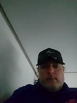 Hotredheadandtoungelasher online show from 10.27.25