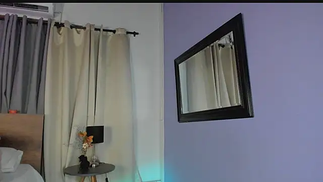 Snapshot of SaraVergara chatting on 01.27.25 SaraVergara online show from 01.27.25