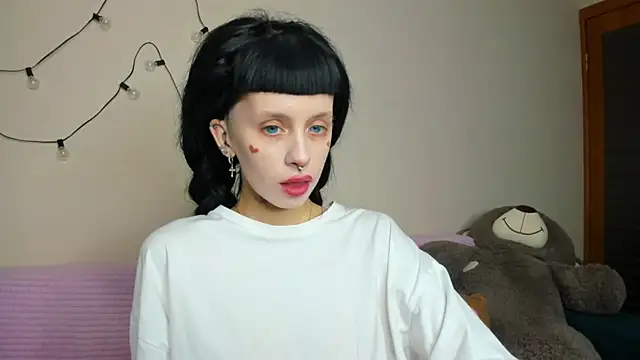 FlowerOfSin2001 online show from 09.12.25