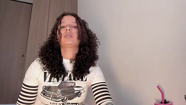 Cositarica  online show from 10.04.25