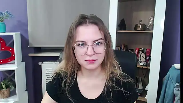Snapshot of Zoey_Erotic chatting on 12.04.24 Zoey Erotic online show from 12.04.24