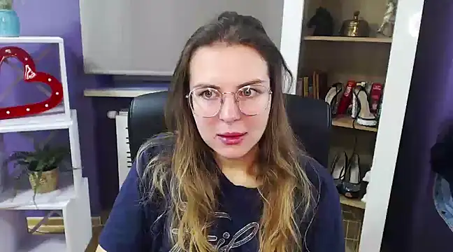 Snapshot of Zoey_Erotic chatting on 12.22.24 Zoey Erotic online show from 12.22.24